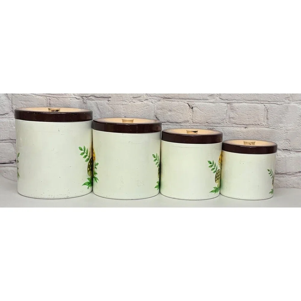 VTG Sears & Roebuck 1979 Merry Mushroom Canisters Set of 4 Nesting Lacquerware